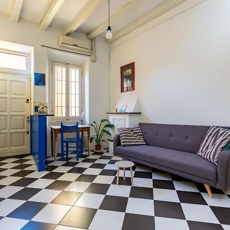 Porta Ticinese Colorful Apartment! มิลาน ภายนอก รูปภาพ