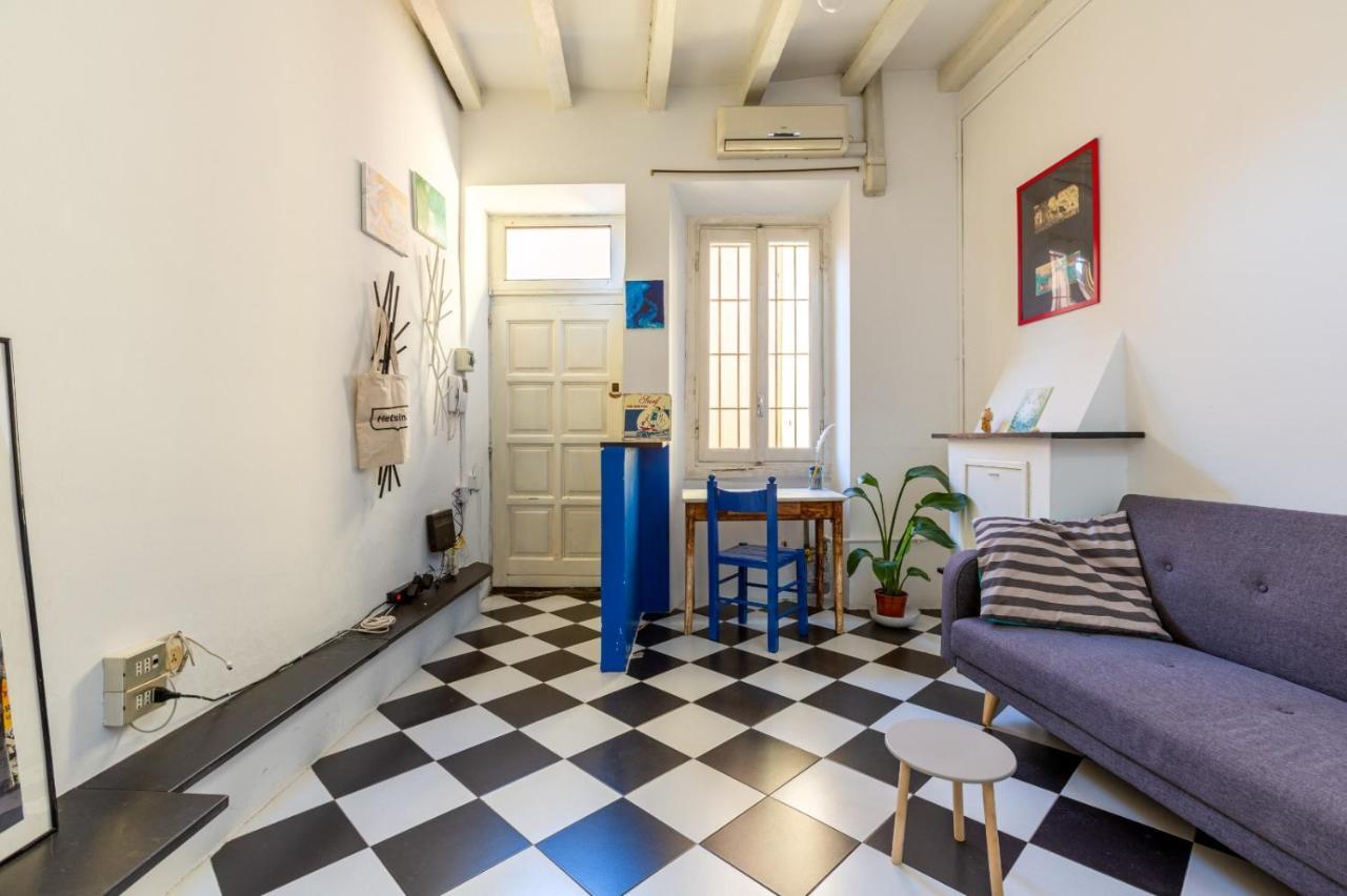 Porta Ticinese Colorful Apartment! มิลาน ภายนอก รูปภาพ
