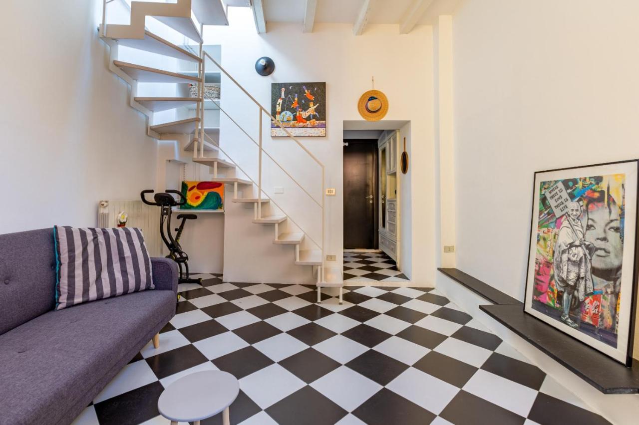 Porta Ticinese Colorful Apartment! มิลาน ภายนอก รูปภาพ