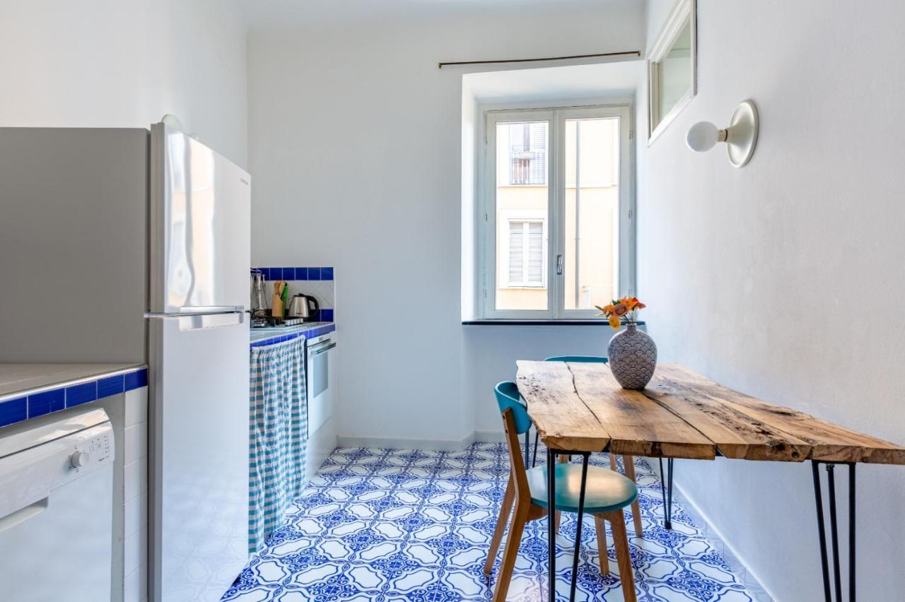 Porta Ticinese Colorful Apartment! มิลาน ภายนอก รูปภาพ