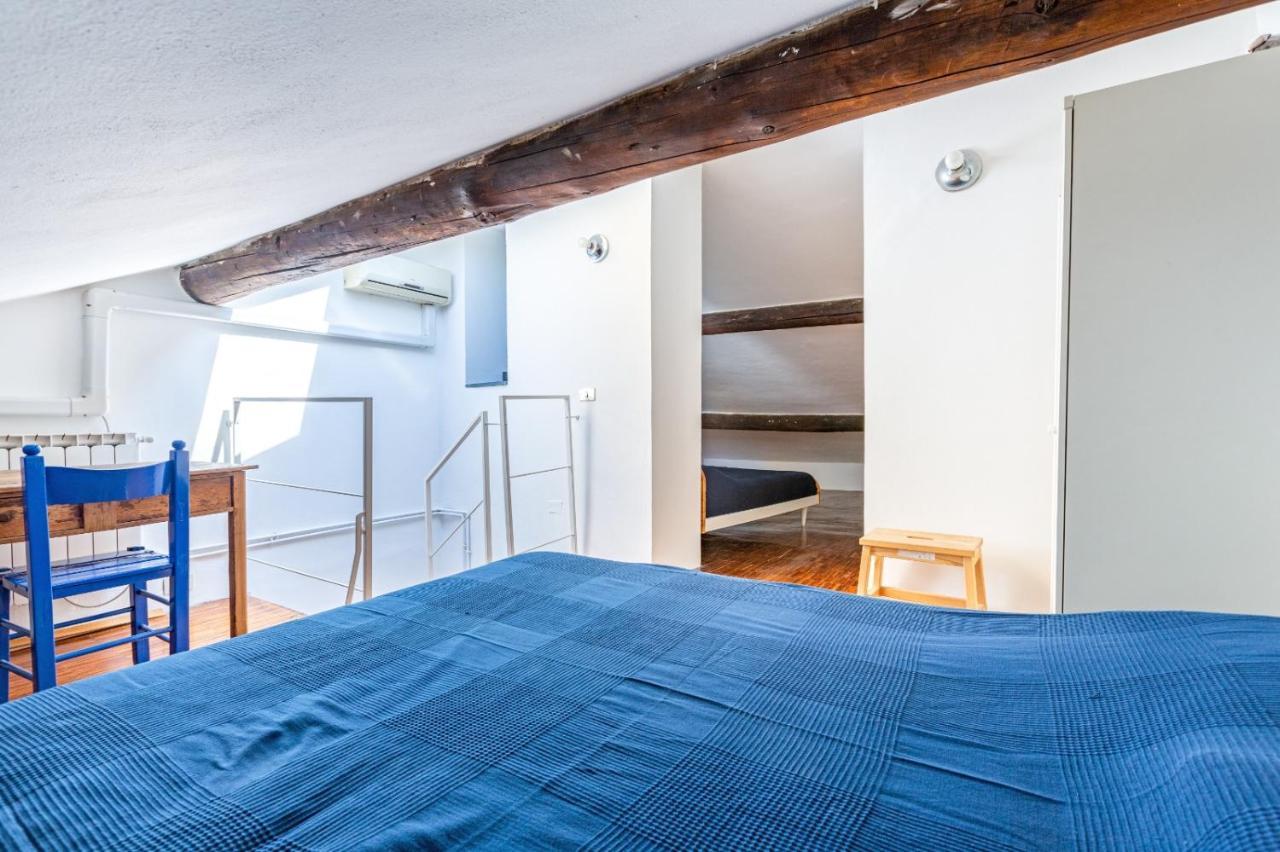 Porta Ticinese Colorful Apartment! มิลาน ภายนอก รูปภาพ